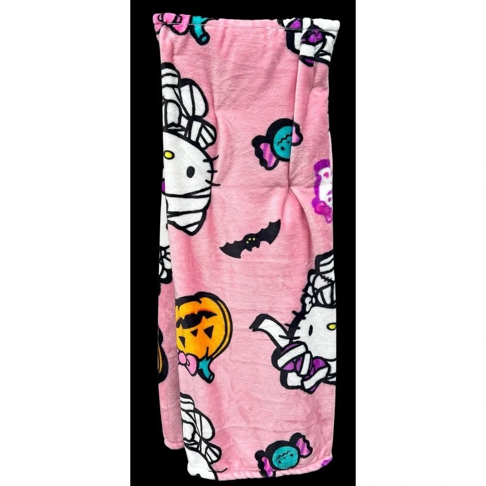 Hello Kitty Halloween Pumpkin Mummy Bats Candy 50 x 70 Plush Throw Blanket 🎃🍭
